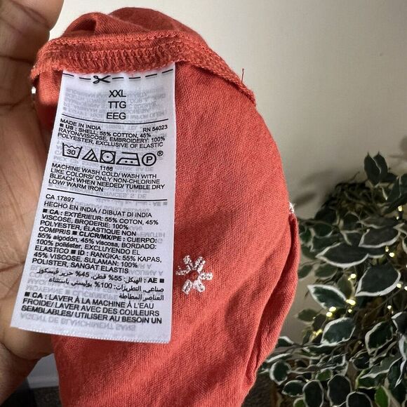 Old Navy Maxi Dress XXL Smocked Daisy Embroidered Long Tiered Cottagecore Boho - Picture 6 of 7